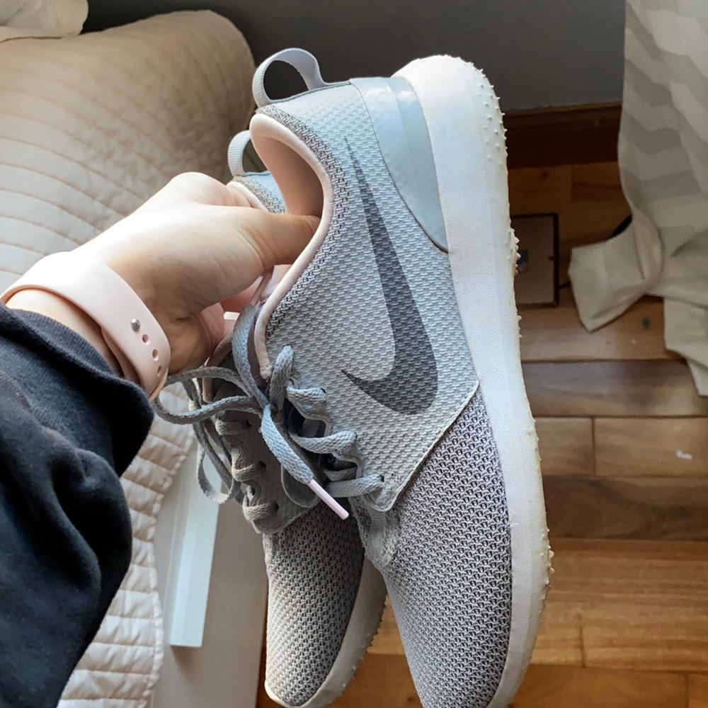Women's Nike Golf shoes, size 8